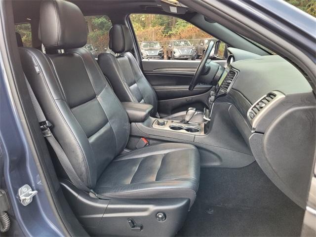 Photo of 2020 Pacific Blue Clearcoat Jeep Grand Cherokee