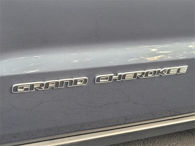 Photo of 2020 Pacific Blue Clearcoat Jeep Grand Cherokee