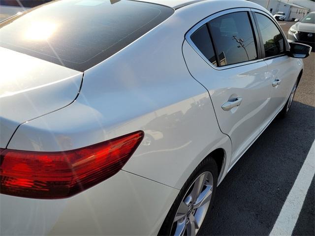 Photo of 2015 Bellanova White Pearl Acura ILX
