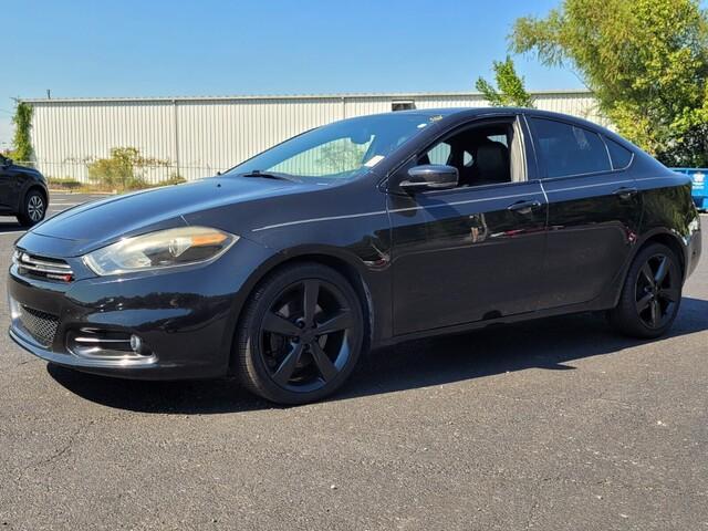 Photo of 2015 Pitch Black Clearcoat Dodge Dart