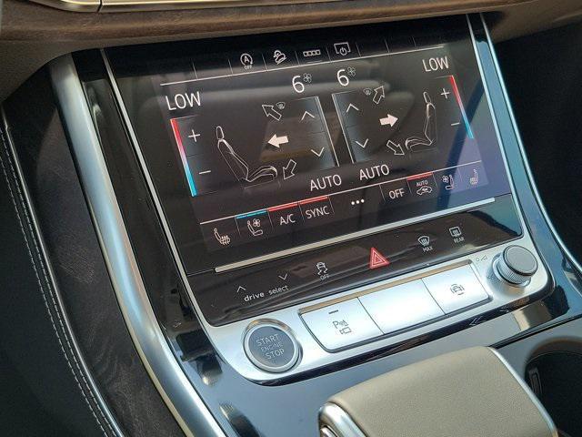 Photo of 2025 White Audi Q7