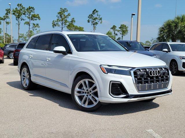 Photo of 2025 White Audi Q7