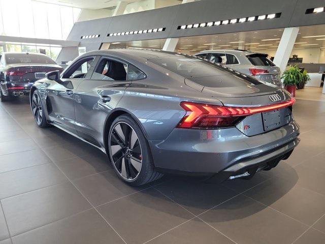 Photo of 2025 Gray Audi S e-tron GT