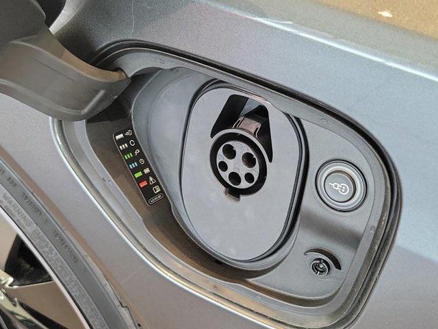 Photo of 2025 Gray Audi S e-tron GT