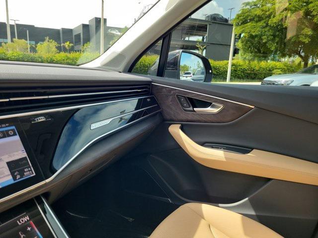 Photo of 2025 Tamarind Brown Metallic Audi Q7