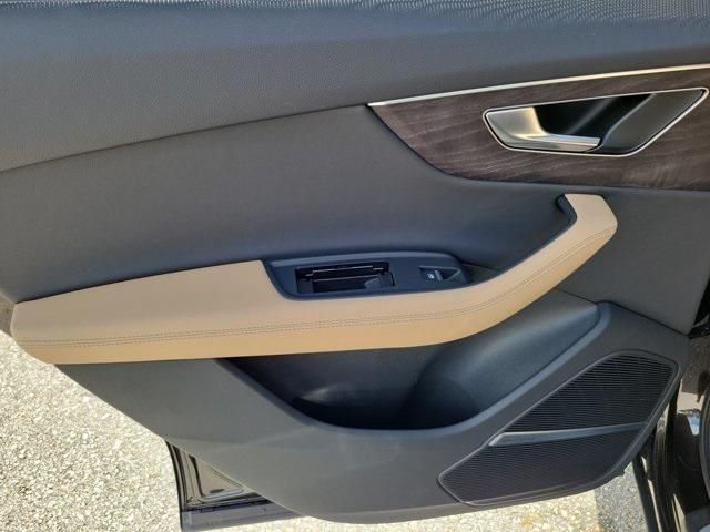 Photo of 2025 Tamarind Brown Metallic Audi Q7