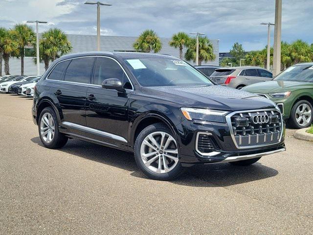Photo of 2025 Mythos Black Metallic Audi Q7