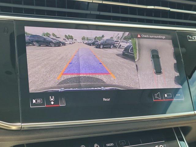 Photo of 2025 Mythos Black Metallic Audi Q7