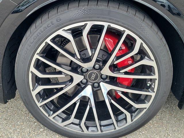 Photo of 2025 Mythos Black Metallic Audi SQ8