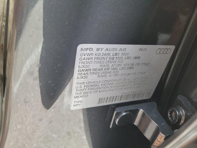 Photo of 2025 Tambora Gray Metallic Audi Q5