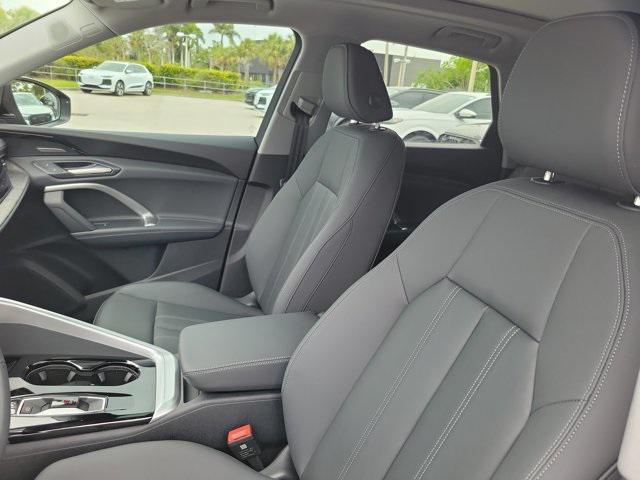 Photo of 2025 Tambora Gray Metallic Audi Q5