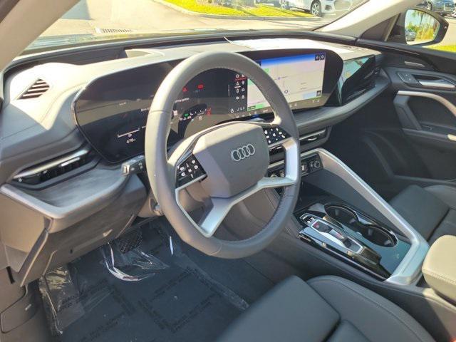 Photo of 2025 Mythos Black Metallic Audi Q5