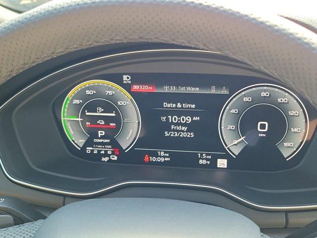 Photo of 2025 White Audi Q5