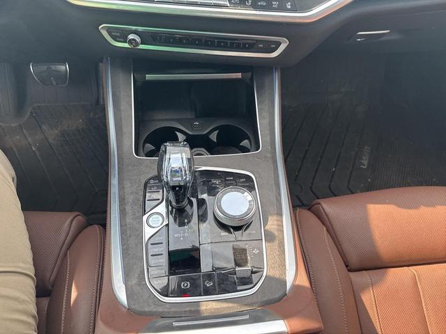 Photo of 2019 Black Sapphire Metallic BMW X5
