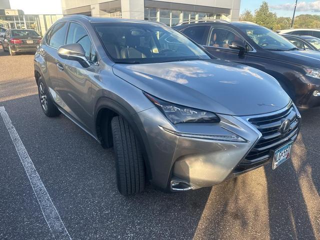 Photo of 2015 Atomic Silver Lexus NX 200t