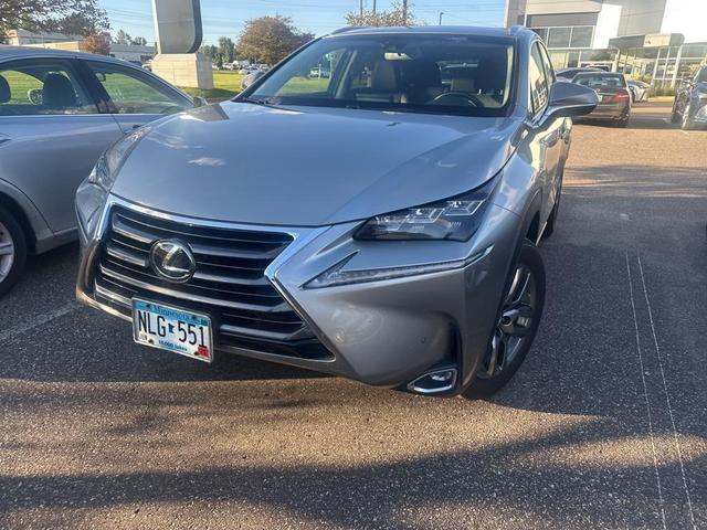Photo of 2015 Atomic Silver Lexus NX 200t