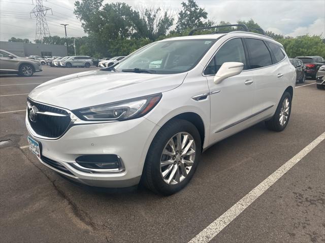 Photo of 2018 White Frost Tricoat Buick Enclave
