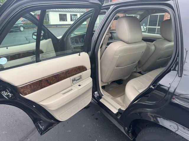 Photo of 2011 Black Mercury Grand Marquis
