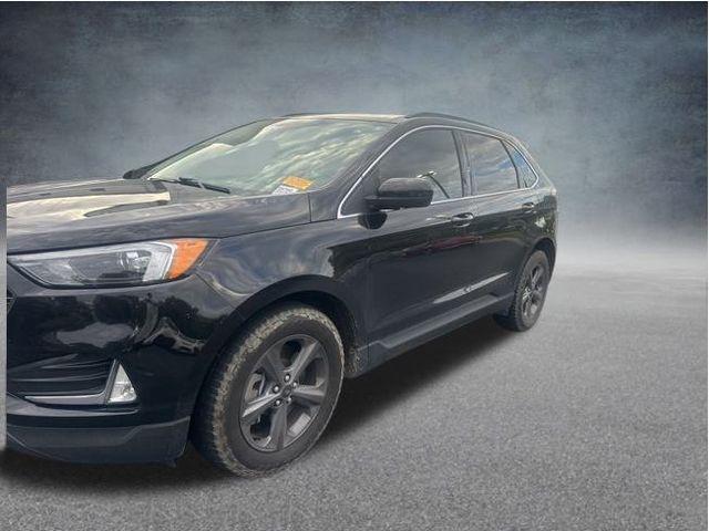 Photo of 2022 Black Ford Edge