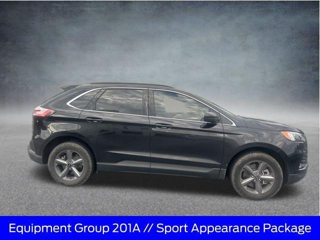 Photo of 2022 Black Ford Edge