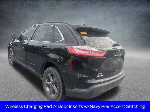 Photo of 2022 Black Ford Edge