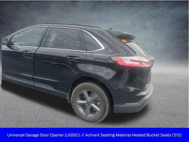 Photo of 2022 Black Ford Edge