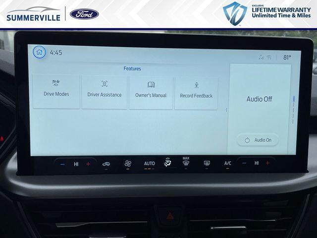 Photo of 2025 Oxford White Ford Escape