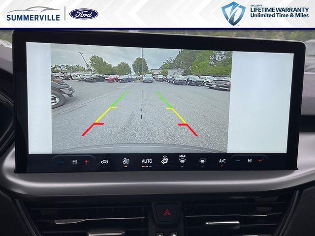 Photo of 2025 Oxford White Ford Escape