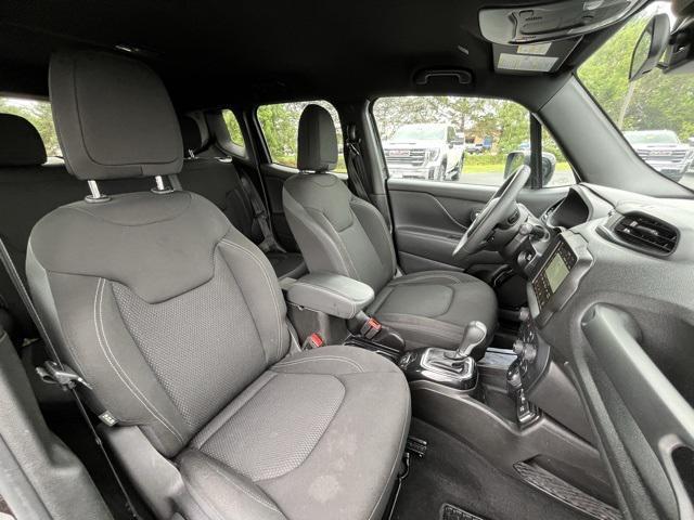 Photo of 2022 Black Clearcoat Jeep Renegade