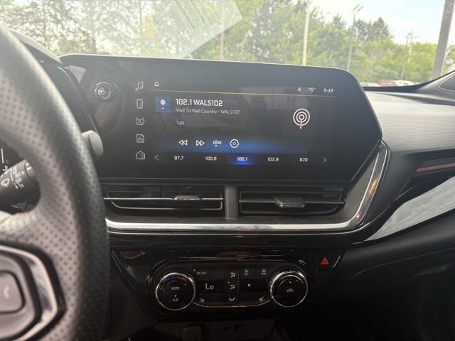 Photo of 2024 Sterling Gray Metallic Chevrolet Trax