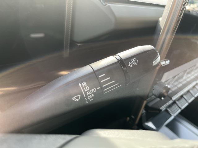 Photo of 2025 Void Black GMC HUMMER EV Pickup