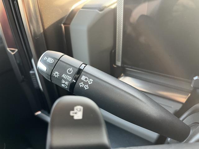 Photo of 2025 Void Black GMC HUMMER EV Pickup