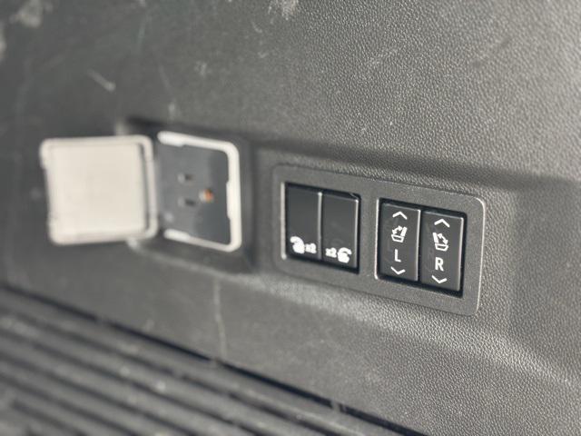 Photo of 2022 Satin Steel Metallic GMC Yukon