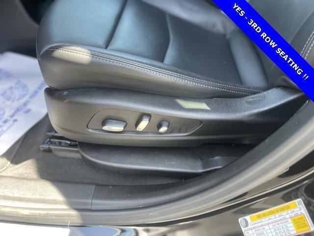 Photo of 2024 Stellar Black Metallic Cadillac XT6