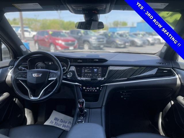Photo of 2024 Stellar Black Metallic Cadillac XT6