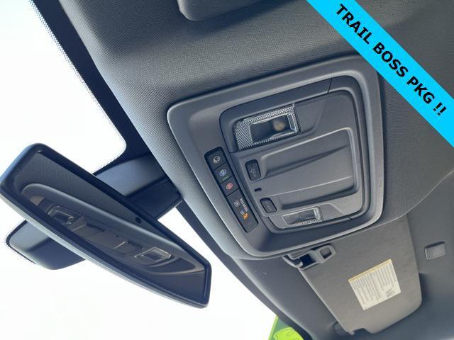 Photo of 2022 Black Chevrolet Silverado 1500