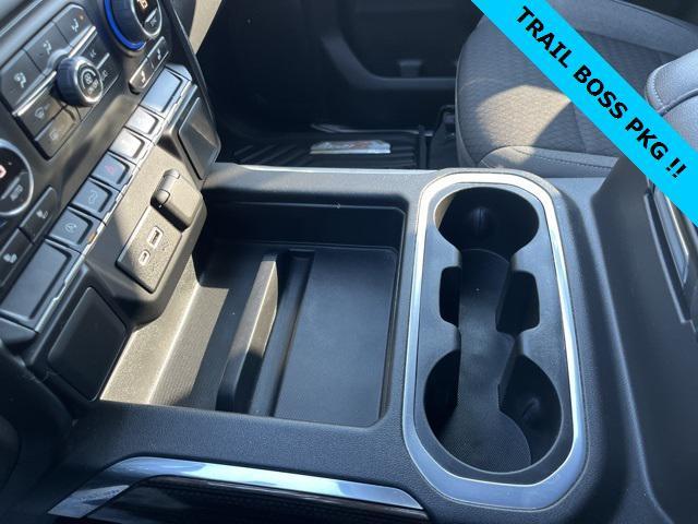 Photo of 2022 Black Chevrolet Silverado 1500