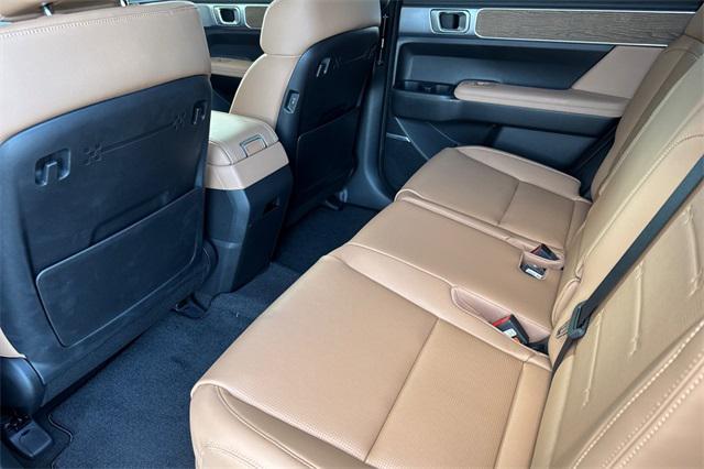 Photo of 2025 Ecotronic Gray Matte Hyundai SANTA FE