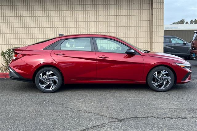 Photo of 2025 Ultimate Red Hyundai ELANTRA