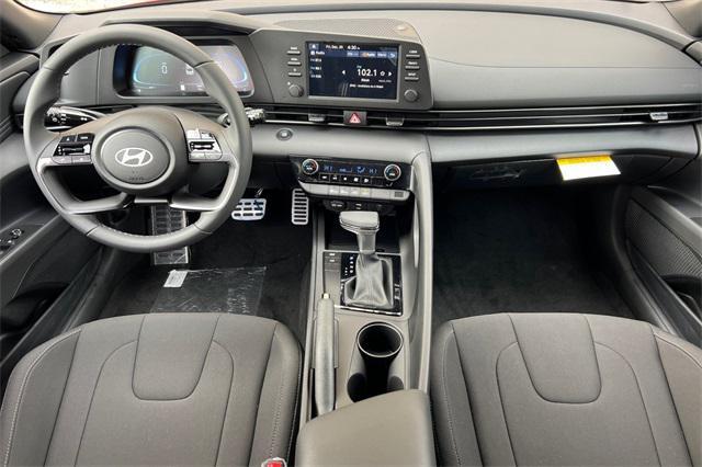 Photo of 2025 Ultimate Red Hyundai ELANTRA