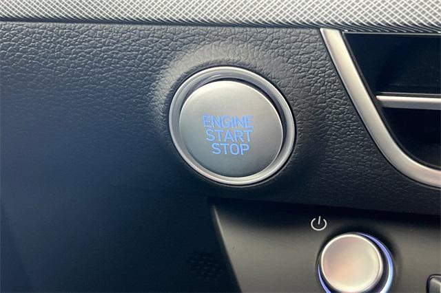 Photo of 2025 Aero Silver Hyundai SONATA Hybrid