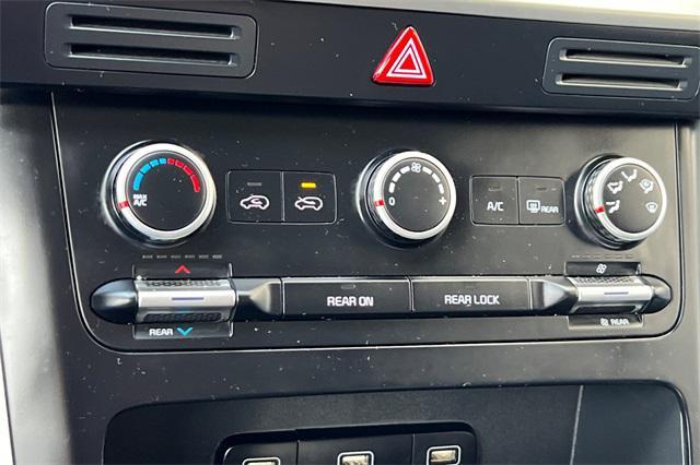 Photo of 2023 Panthera Metal Kia Carnival