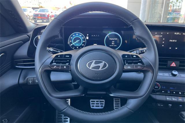 Photo of 2025 Serenity White Hyundai ELANTRA