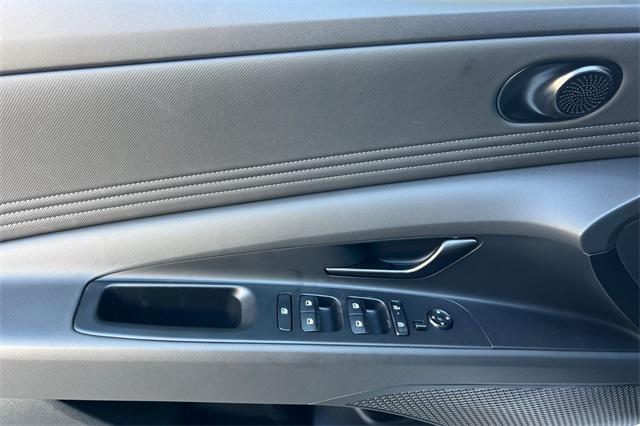 Photo of 2025 Serenity White Hyundai ELANTRA