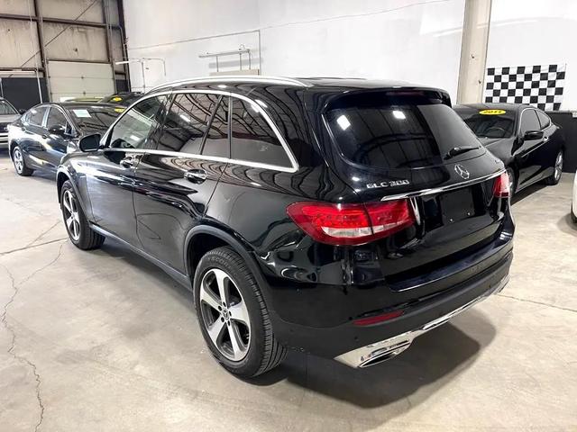 Photo of 2019 BLACK Mercedes-Benz GLC 300