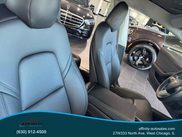 Photo of 2018 Gray Tesla Model 3