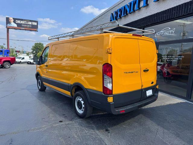 Photo of 2017 Yellow Ford Transit-250