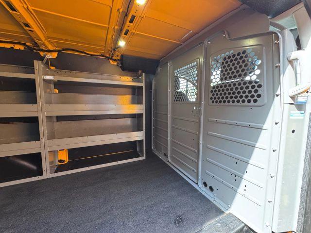 Photo of 2017 Yellow Ford Transit-250