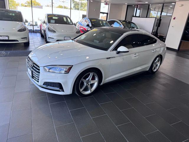 Photo of 2018 Glacier White Metallic Audi A5