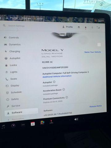 Photo of 2021 White Tesla Model Y